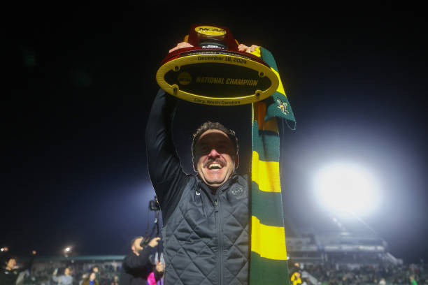 获得年薪超 获得年薪超